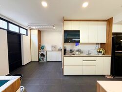 Sennett Estate (D13), Terrace #568185611